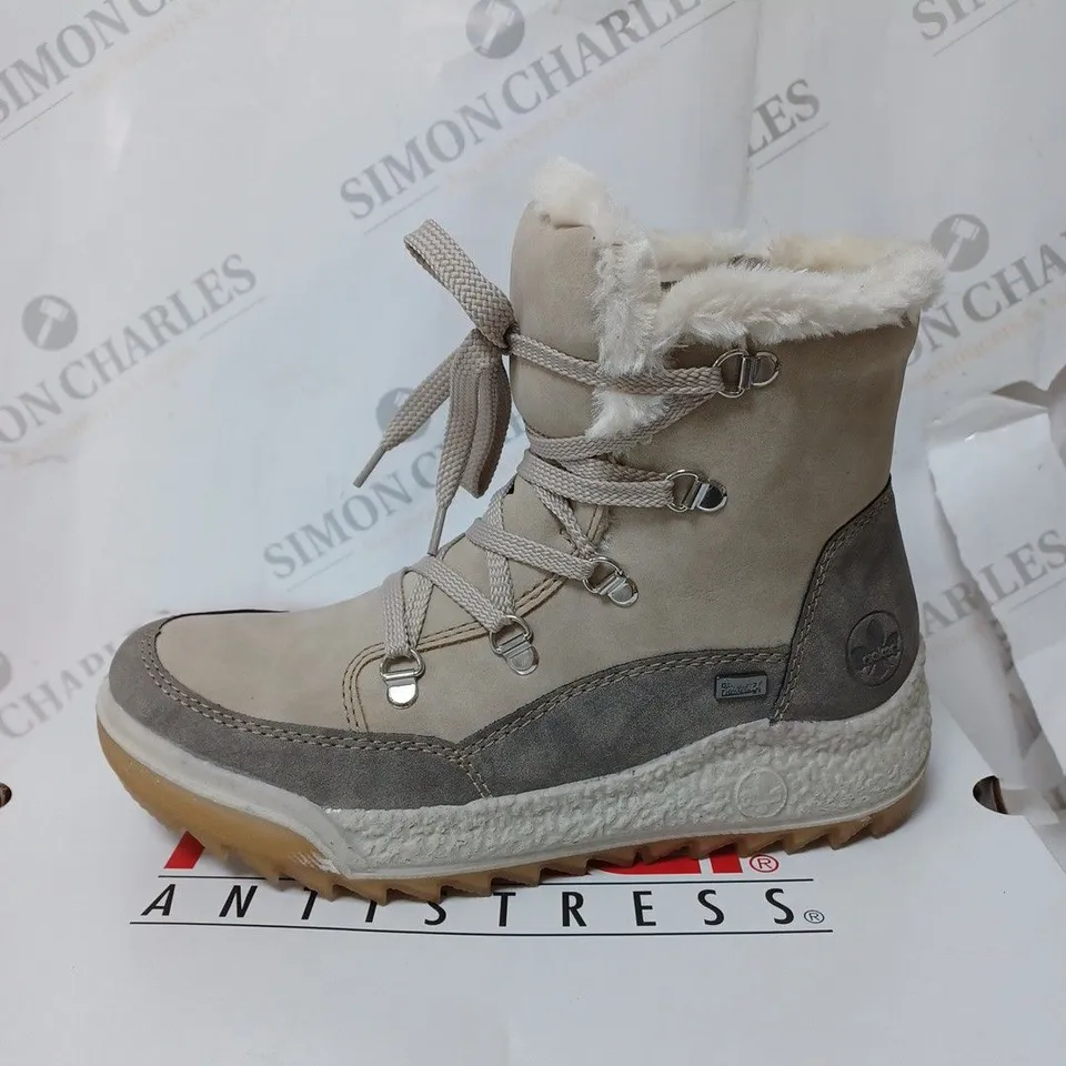 BOXED RIEKER ANTISTRESS WARM HIKING BOOTS, CREAM - SIZE 5