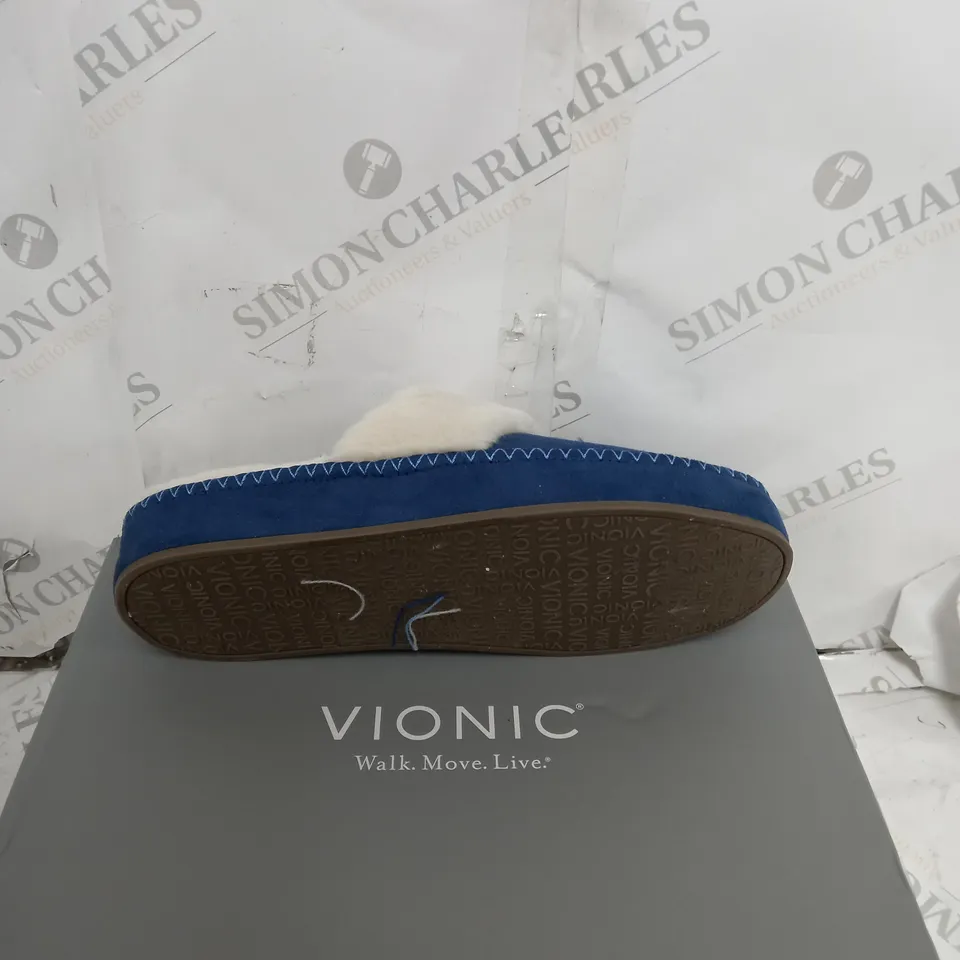 BOXED PAIR OF VIONIC GRACE SLIPPER SIZE 7