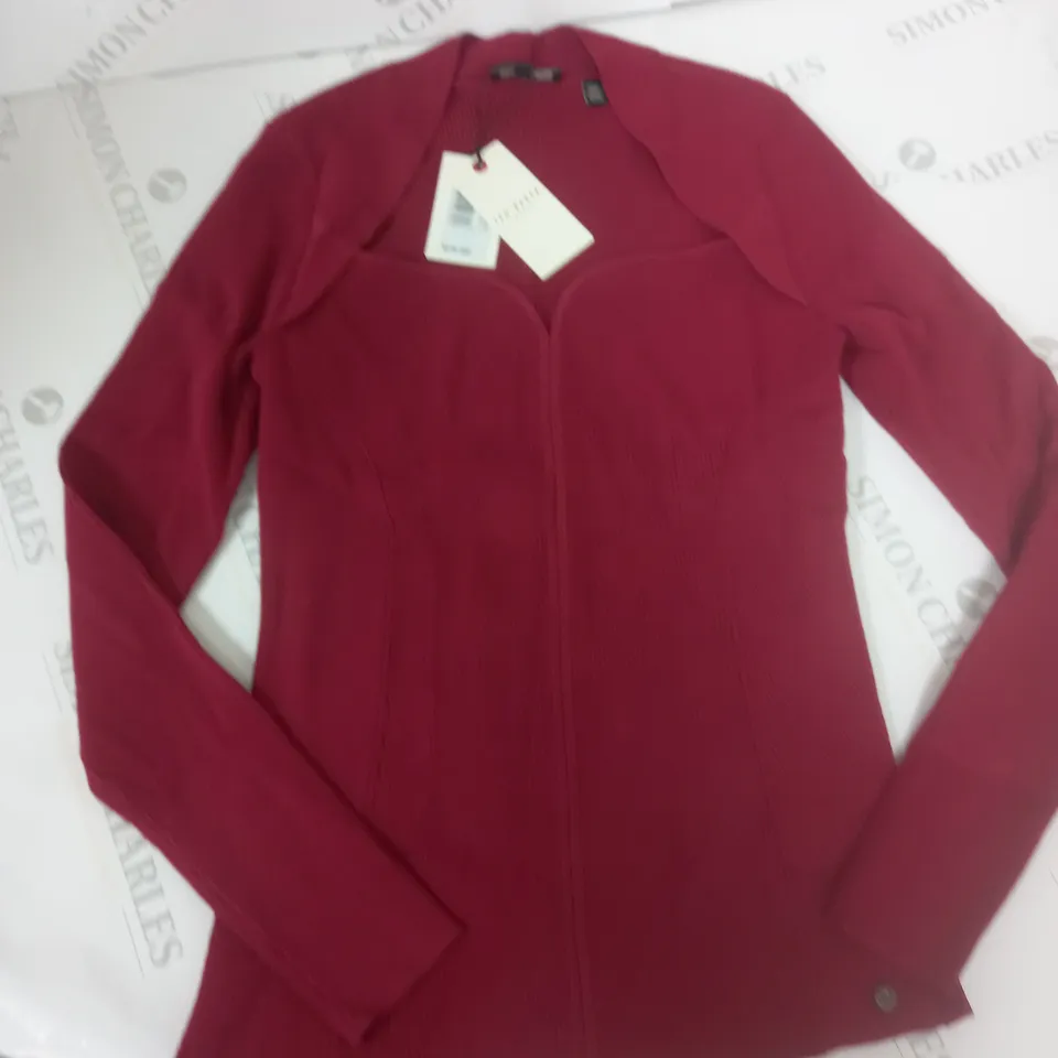 TED BAKER SWEATHEART NECKLINE KNITTED TOP IN RED - 3