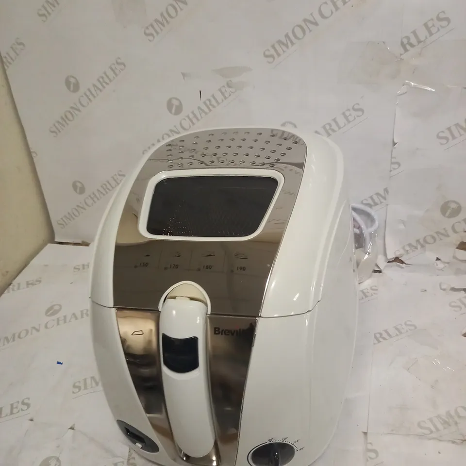 BREVILLE EASY CLEAN DIGITAL FRYER 