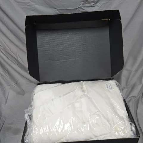 SILK HYPOALLERGENIC DUVET - SIZE UNSPECIFIED
