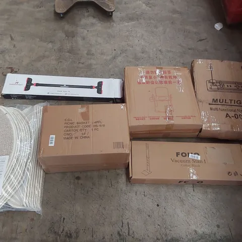 PALLET OF ASSORTED ITEMS INCLUDING: VACUUM STAND, MULTI GYM, PULL-UP BAR, MATS ECT