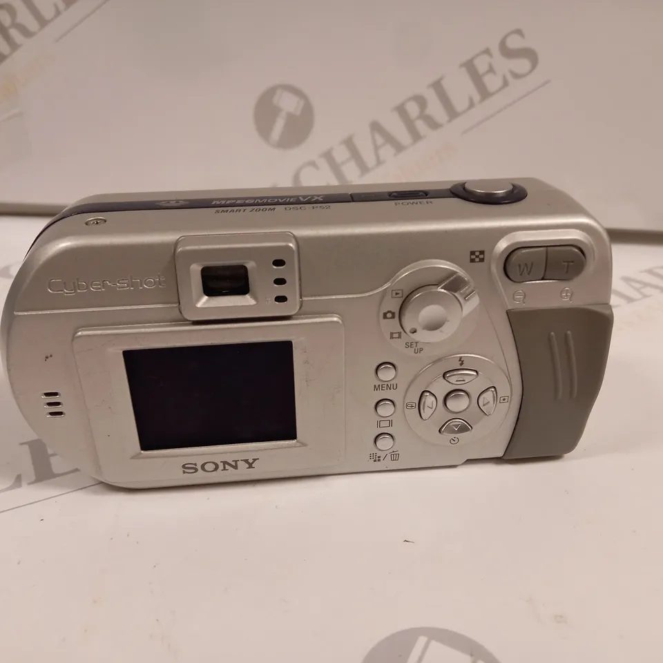 SONY CYBER-SHOT 3.2 MP CAMERA