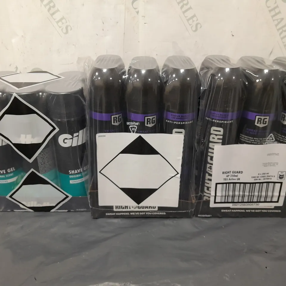 APPROXIMATELY 12 ASSORTED AEROSOLS TO INCLUDE GILLETTE SHAVING GEL, AND RIGHTGUARD DEODRANT ETC. 