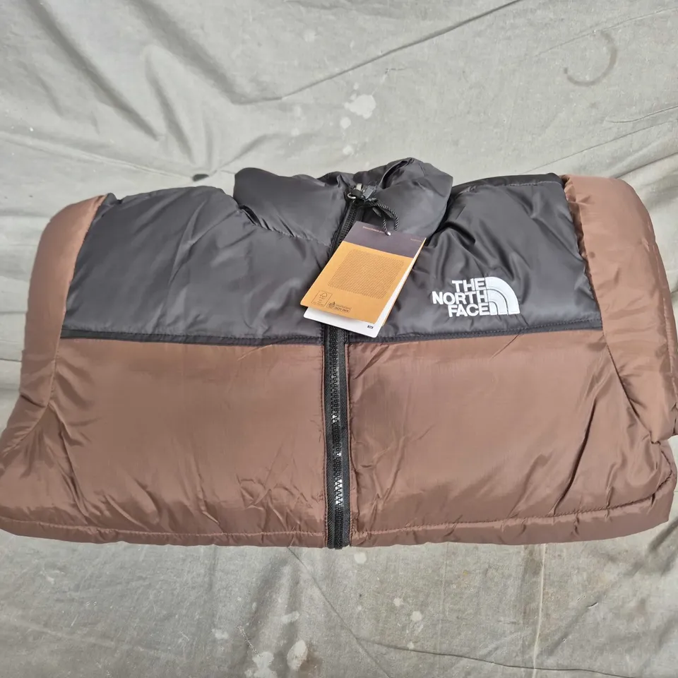 THE NORTH FACE PUFFER JACKET – BROWN & CHARCOAL SIZE L