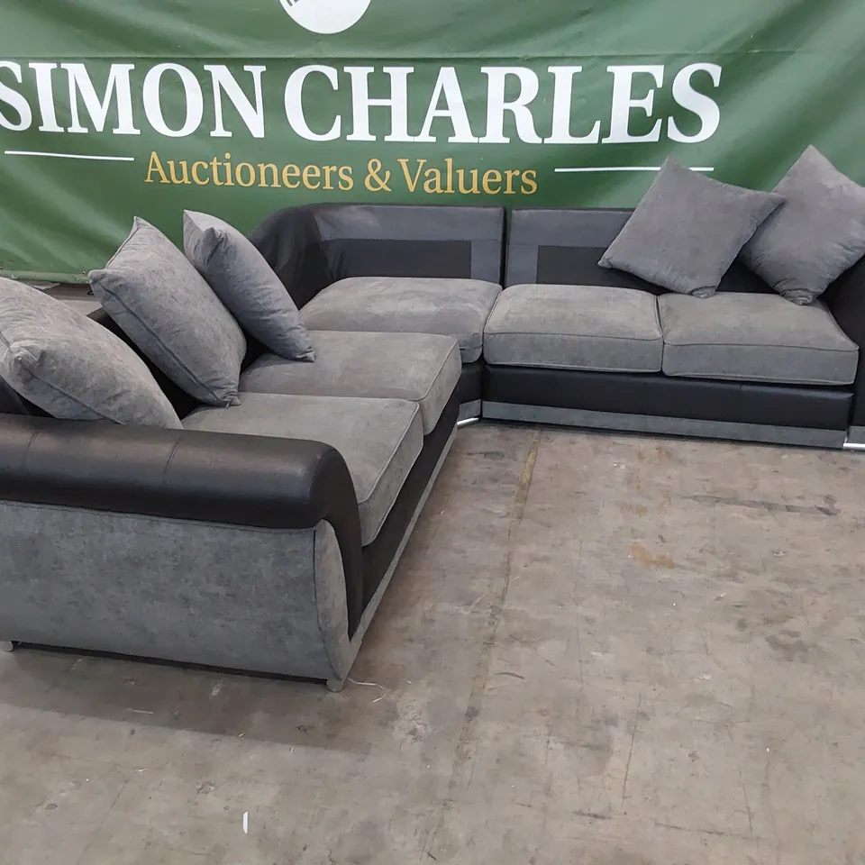 DESIGNER CORNER GROUP BLACK FAUX LEATHER & GREY FABRIC WITH SCATTER CUSHIONS 