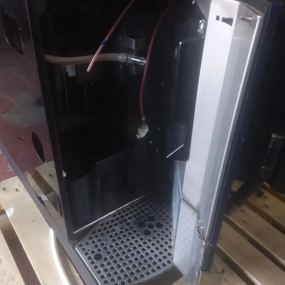 FRANKE COMMERCIAL COFFEE MACHINE FCS4026