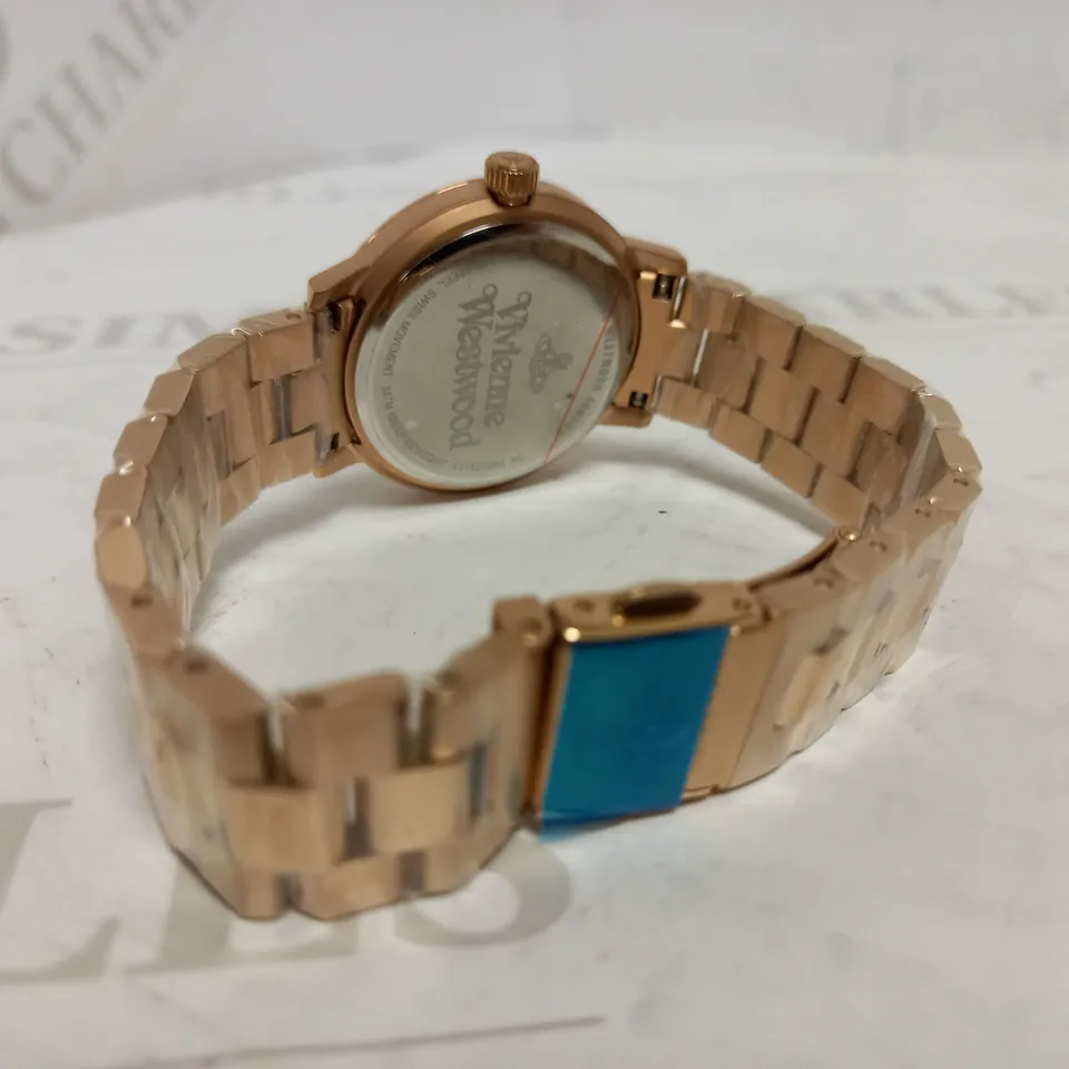 VIVIENNE WESTWOOD-STYLE BRACELET STRAP WATCH