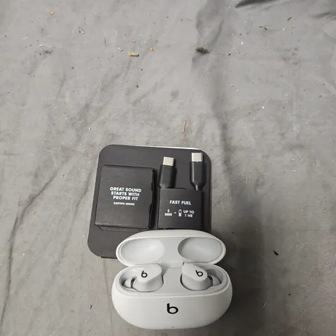 BEATS STUDIO BUDS WIRELESS EARBUDS WITH CHARGING CASE – WHITE (BOXED)