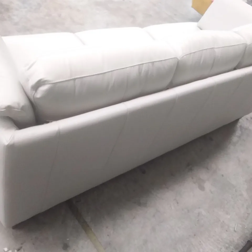 QUALITY ITALIAN DESIGNER DIGIÒ 3 SEATER SOFA EGG SHELL WHITE LEATHER