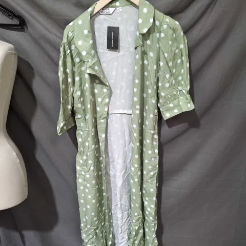 DOROTHY PERKINS PETITE GREEN POLKA DOT WRAP DRESS – UK 12 (US 8) 