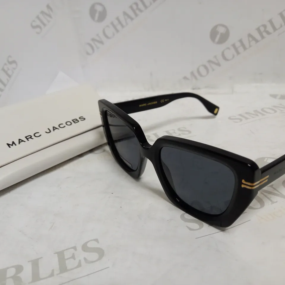 MARC JACOBS SQUARE SUNGLASSES RRP £170