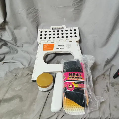 BOX OF APPROXIMATELY 20 ASSORTED ITEMS INCLUDING THERMAL SOCKS, STEP STOOL, BODY BUTTER, ELECTRIC TOOTHBRUSH ETC 