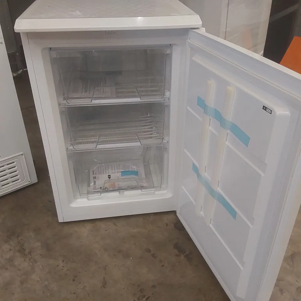 LOGIK LUF55W23 UNDERCOUNTER FREEZER - WHITE