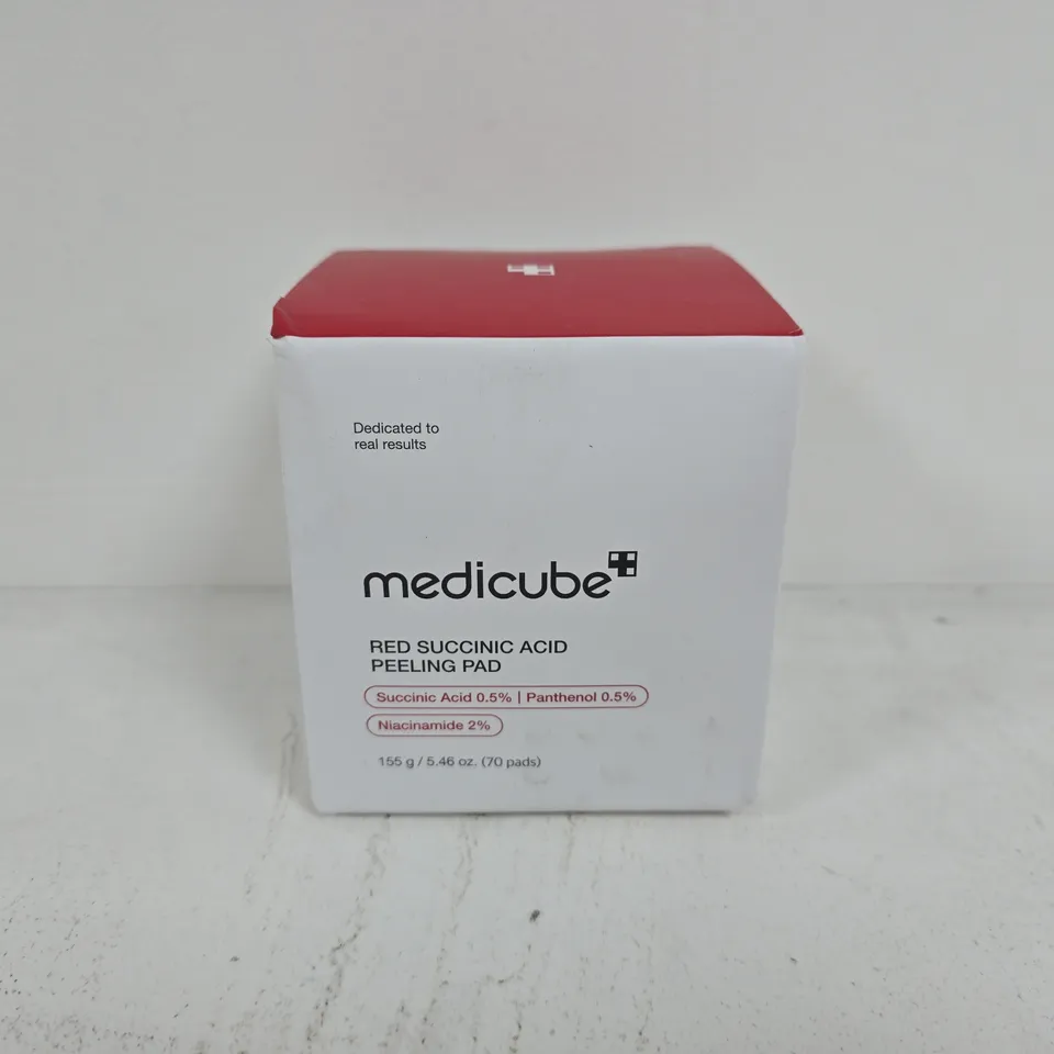 BOXED AND SEALED MEDICUBE RED SUCCINIC ACID PEELING PAD (70 PADS)
