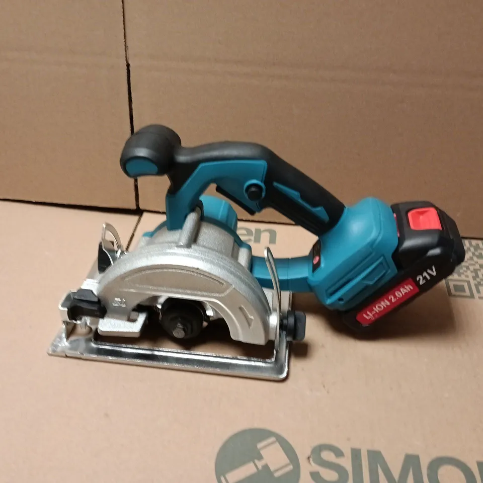 CIRCULAR SAW IN GREEN WITH BATTERY