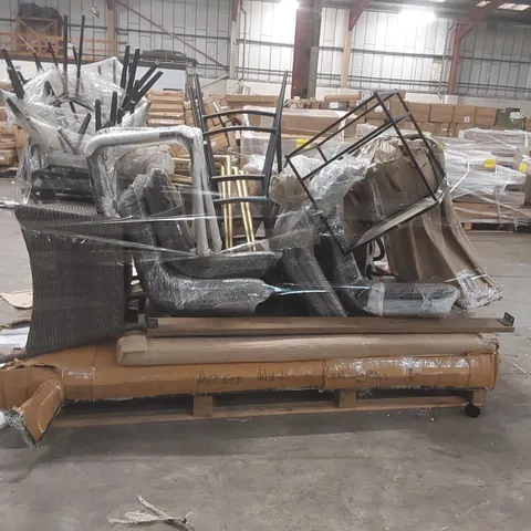 PALLET CONTAINING A LARGE QUANTITY OF ASSORTED DESIGNER CHAIR/FURNITURE PARTS ECT
