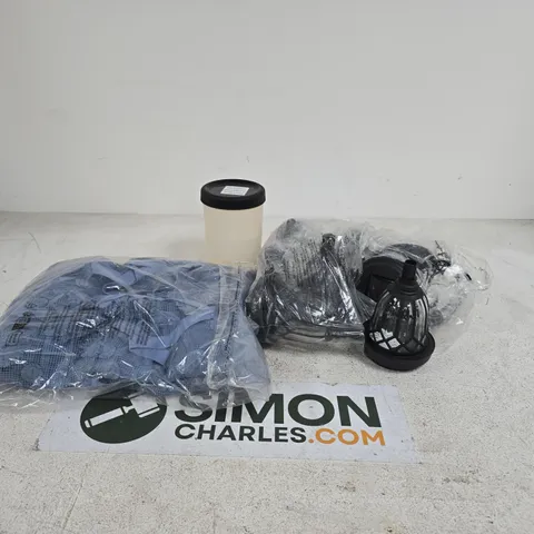 BOX OF APPROXIMATELY 20 ASSORTED ITEMS TO INCLUDE CLOTHING, SOLAR LIGHTS ETC