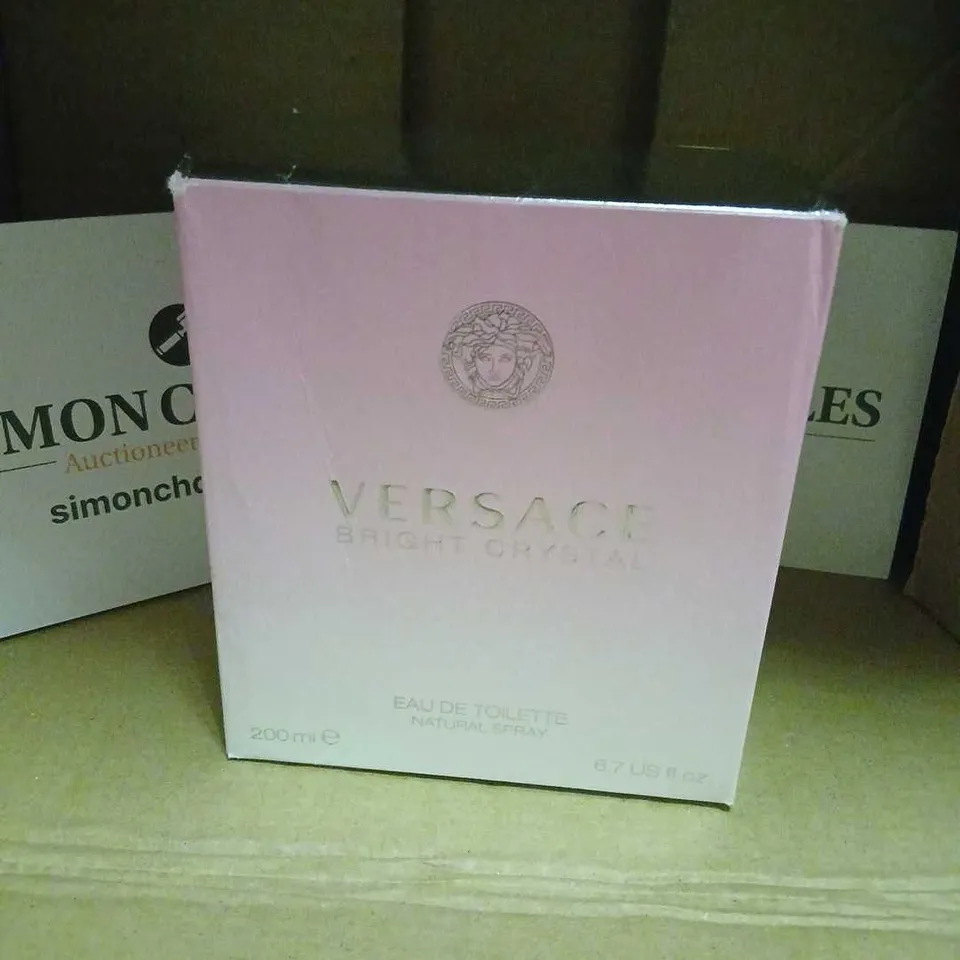 BOXED VERSACE BRIGHT CRYSTAL EAU DE TOILETTE 200ML 