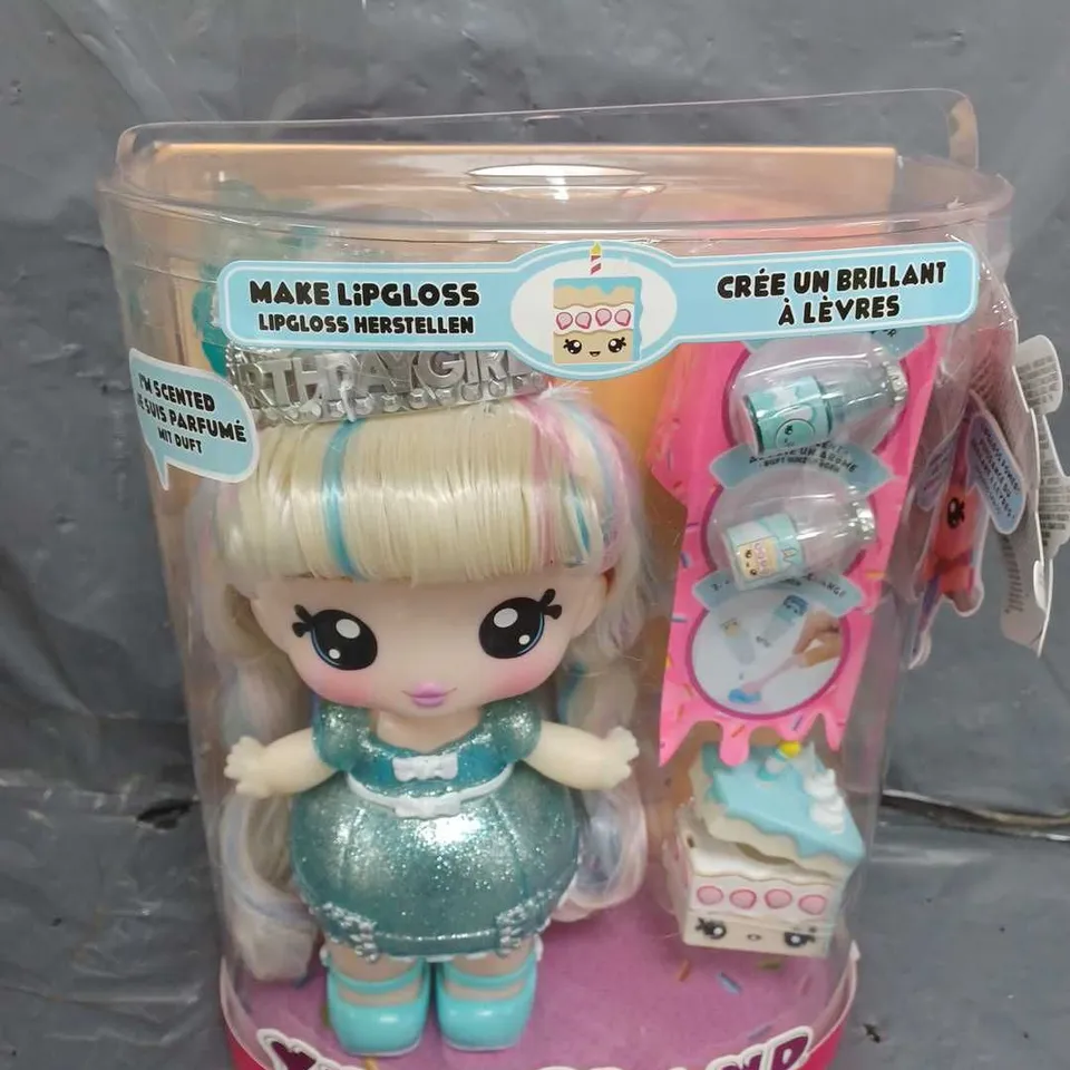 BOXED YUMMILAND LARGE DOLL + LIPGLOSS PET- CALLIE BIRTHDAY CAKE RRP £24.99