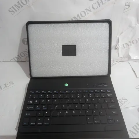 WIRELESS KEYBOARD CASE IN BLACK