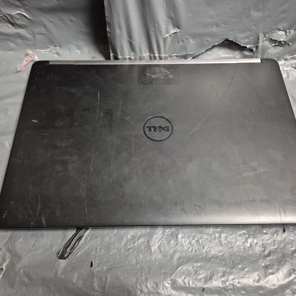 DELL LATITUDE E5570 LAPTOP