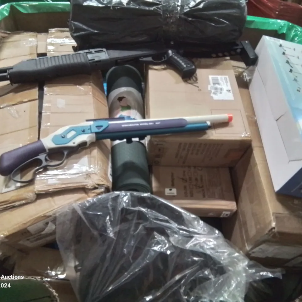 PALLET CONTAINING VARIOUS ASSORTED ITEMS TO INCLUDE: TOY GUNS, YOGA MATS, KIDS SCOOTER ETC.