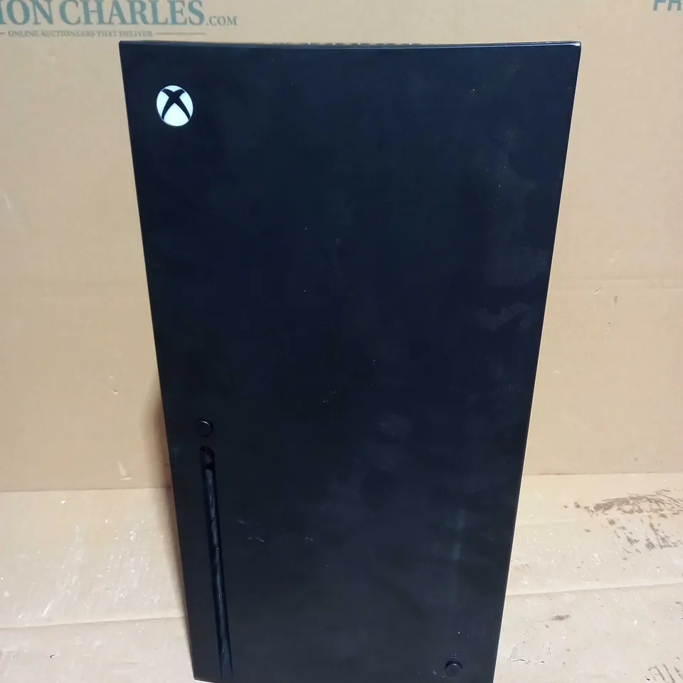 XBOX SERIES X THEMED MINI FRIDGE	