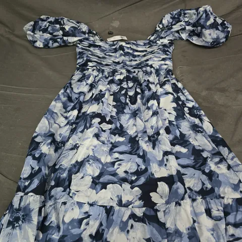 ABERCROMBIE AND FITCH BLUE FLORAL DRESS WITH SMOCKED BODICE AND PUFF SLEEVES - SIZE SMALL