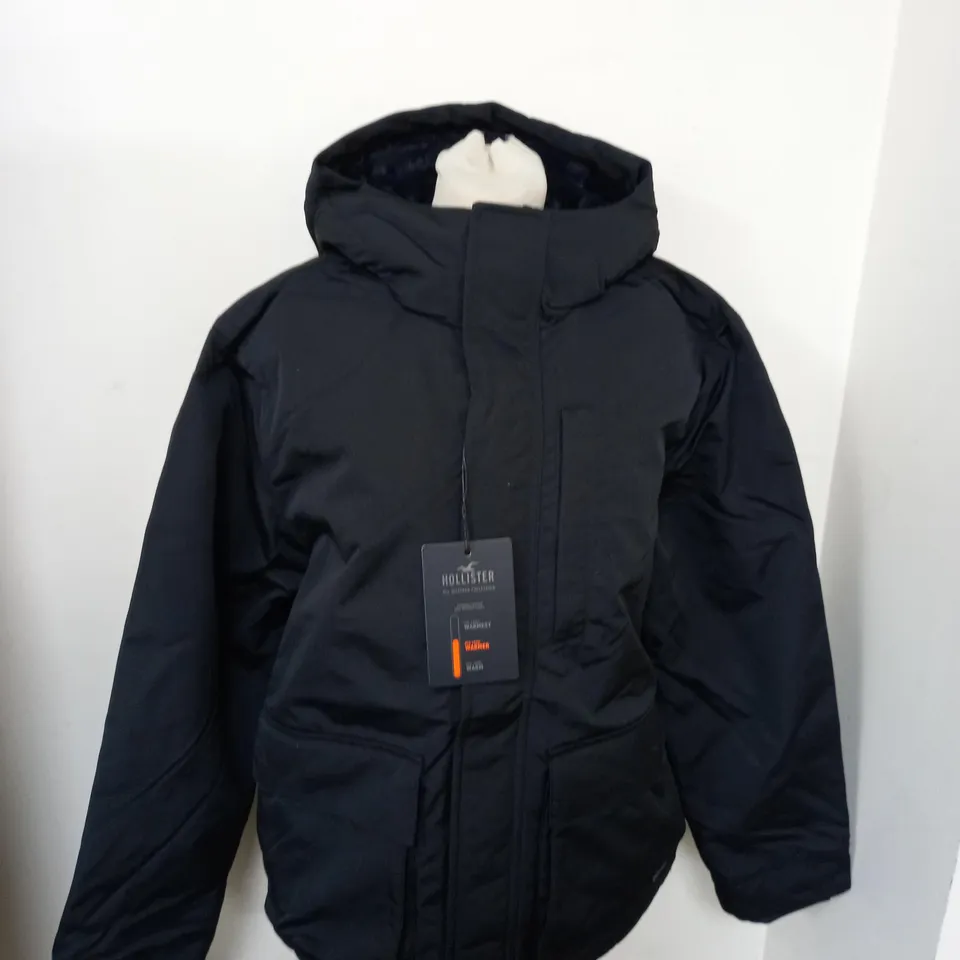 HOLLISTER PADDED ZIPPED COAT SIZE L