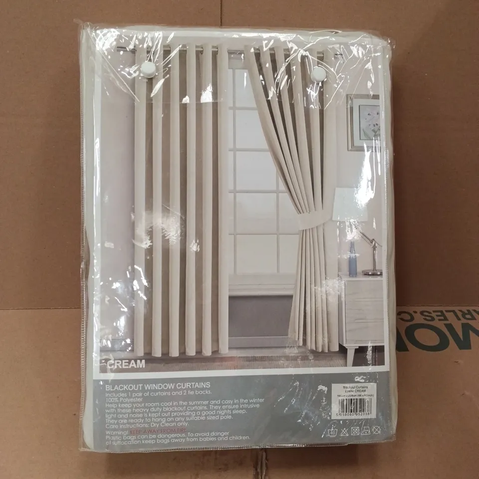 BAGGED BLACKOUT CURTAINS, 168X228CM - EYELET CREAM 