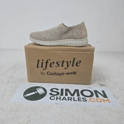 Lifestyle by Cushion-walk Beige Knit Slip-On Trainer size 7
