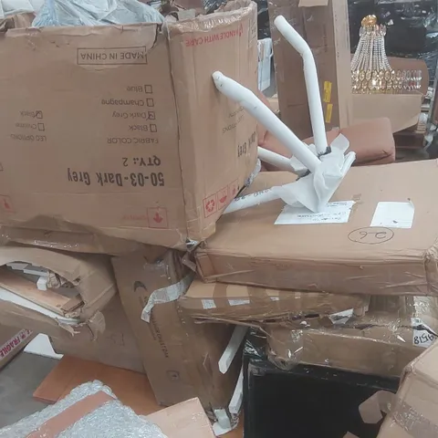 PALLET CONTAINING A LARGE QUANTITY OF ASSORTED DESIGNER FURNITURE PARTS ECT