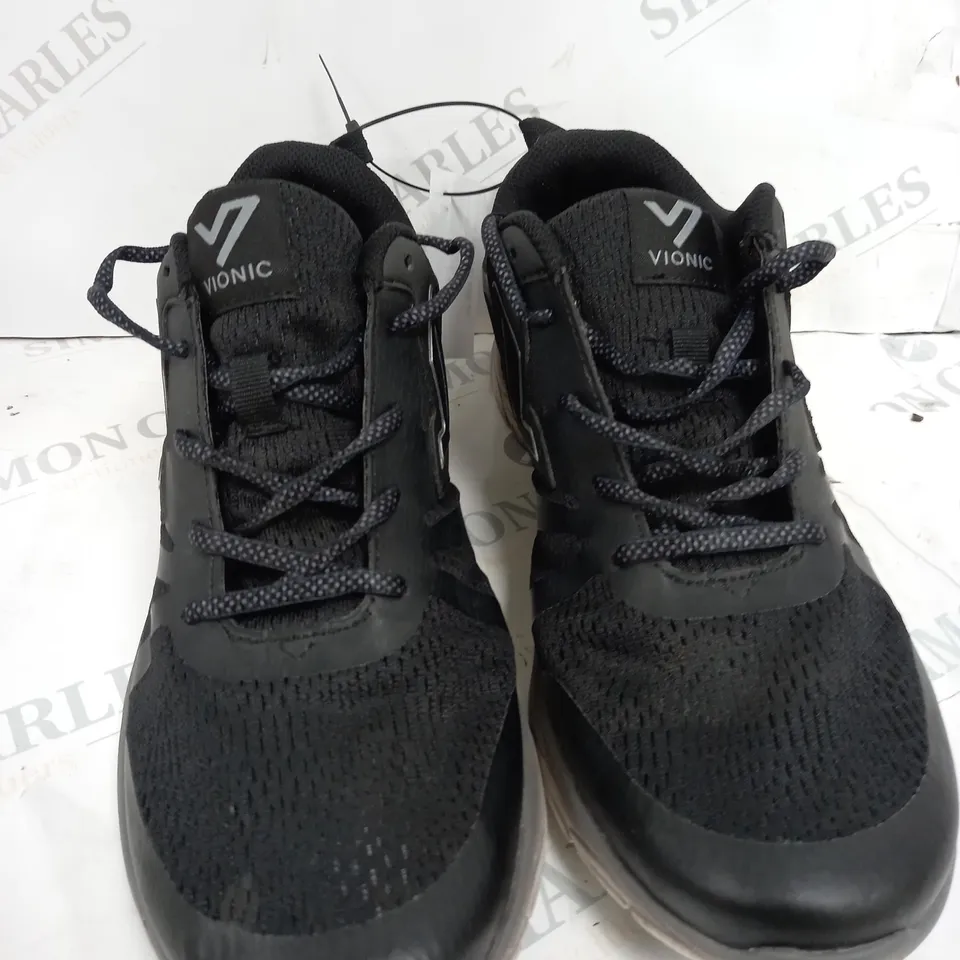 UNBOXED PAIR OF VIONIC 335MILES TRAINER IN BLACK SIZE 9