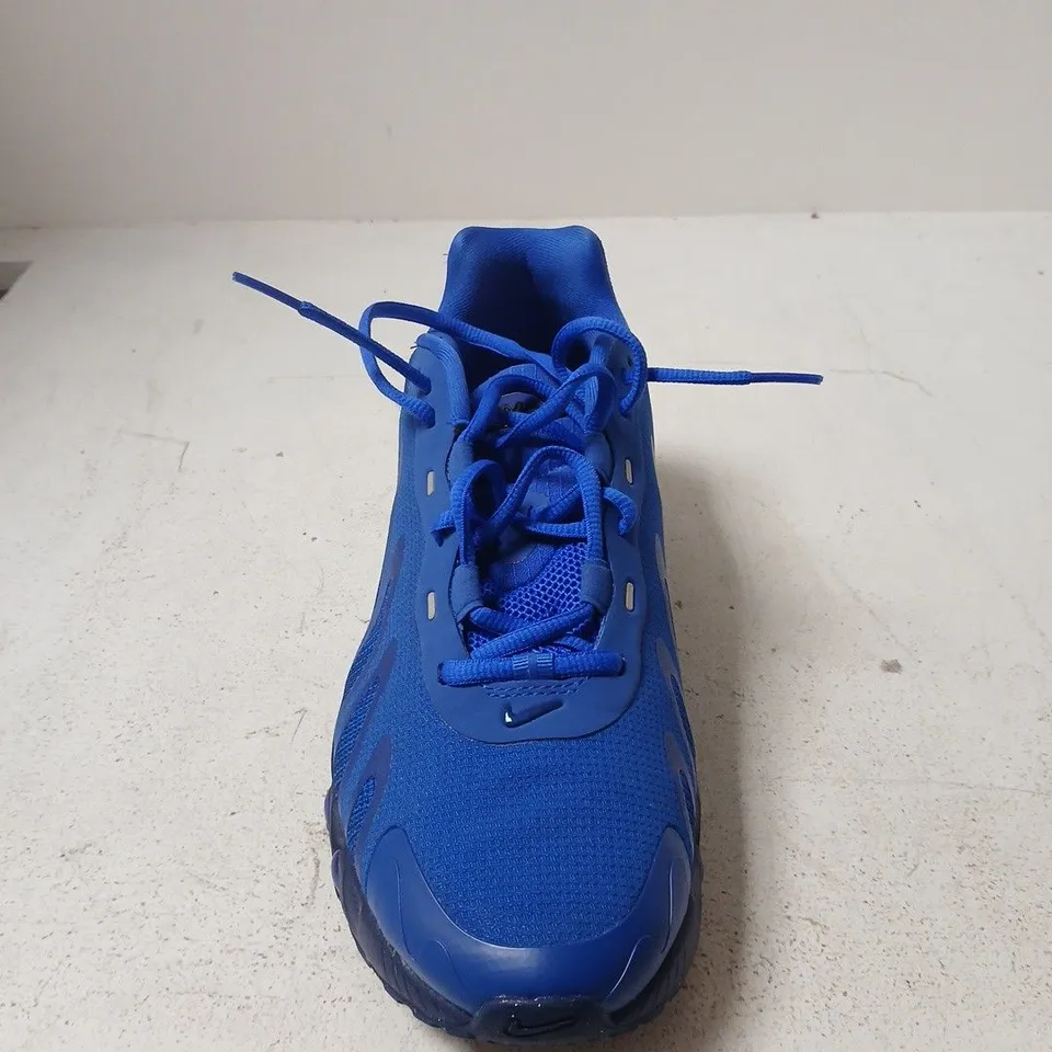 NIKE AIR MAX DN8 - UK SIZE 8