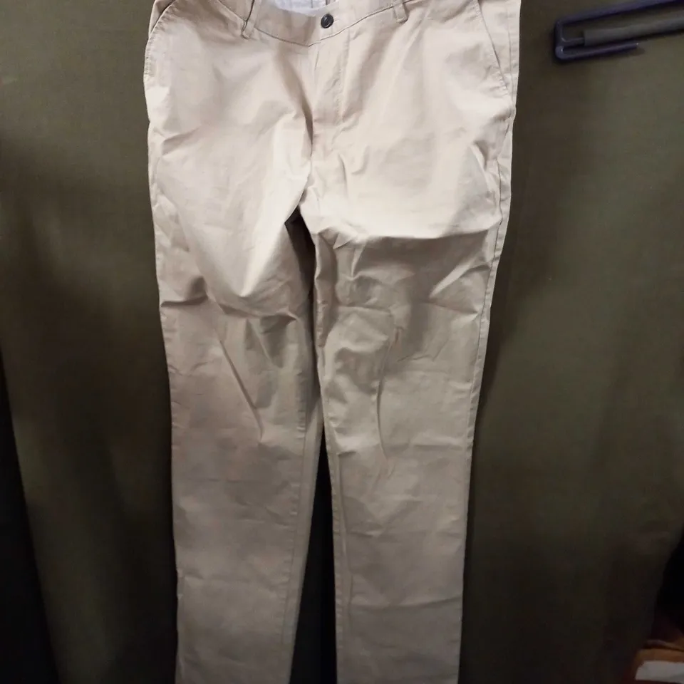 CHARLES TYRWHITT SLIM FIT LIGHTWEIGHT TROUSERS IN OATMEAL - 38W