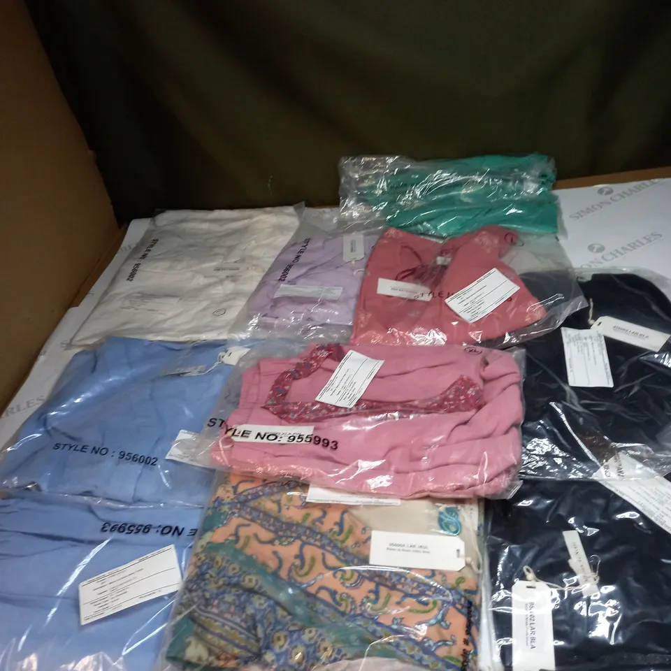 BAG OF APPROX 10 ASSORTED CLOTHING ITEMS TO INCLUDE - MAISON DE NIMES - EMELIA