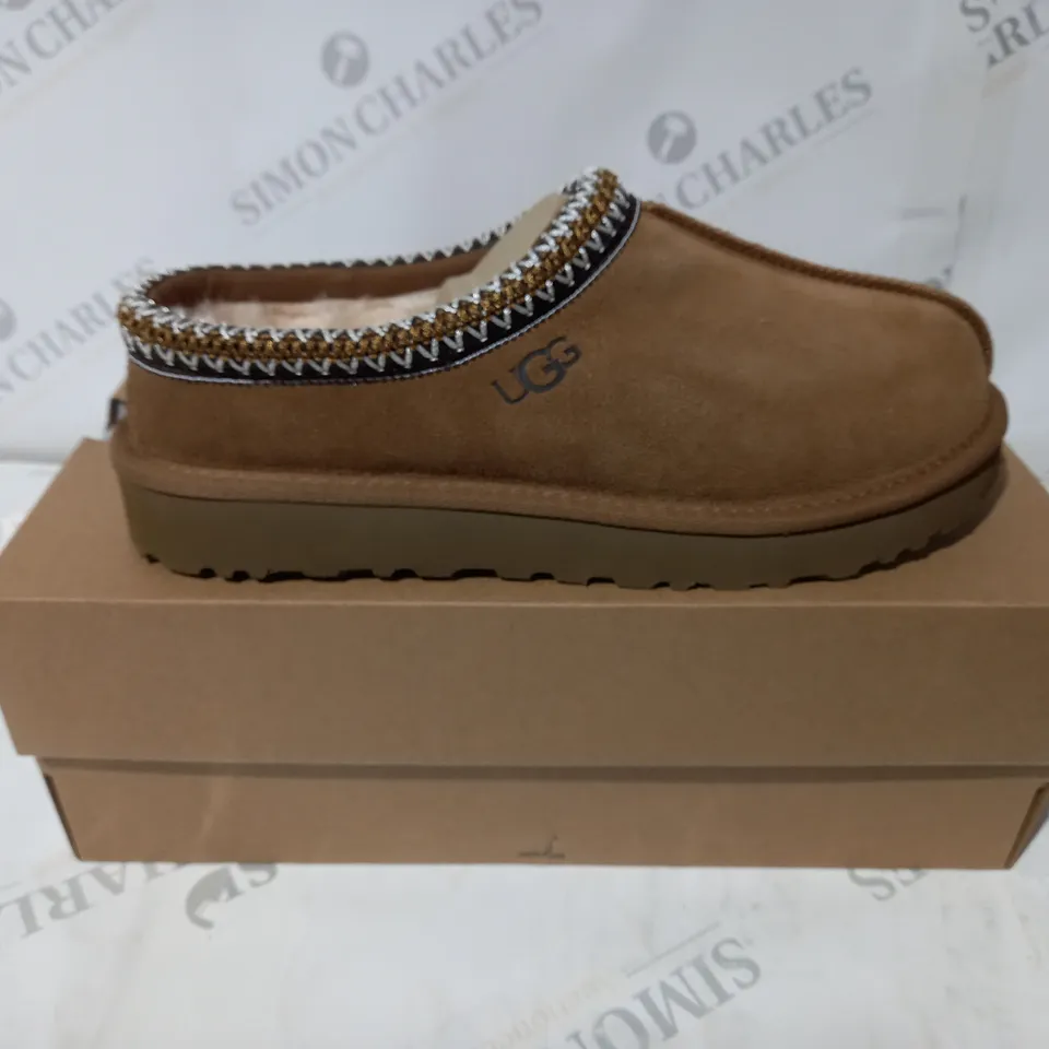 UGG W TASMAN SIZE 7