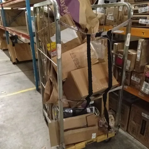 CAGE OF ASSORTED HOUSEHOLD GOODS AND PRODUCTS TO INCLUDE; CURTAINS, COLLECTION BAGS, HEATER, LIGHTING PRODUCTS ETC