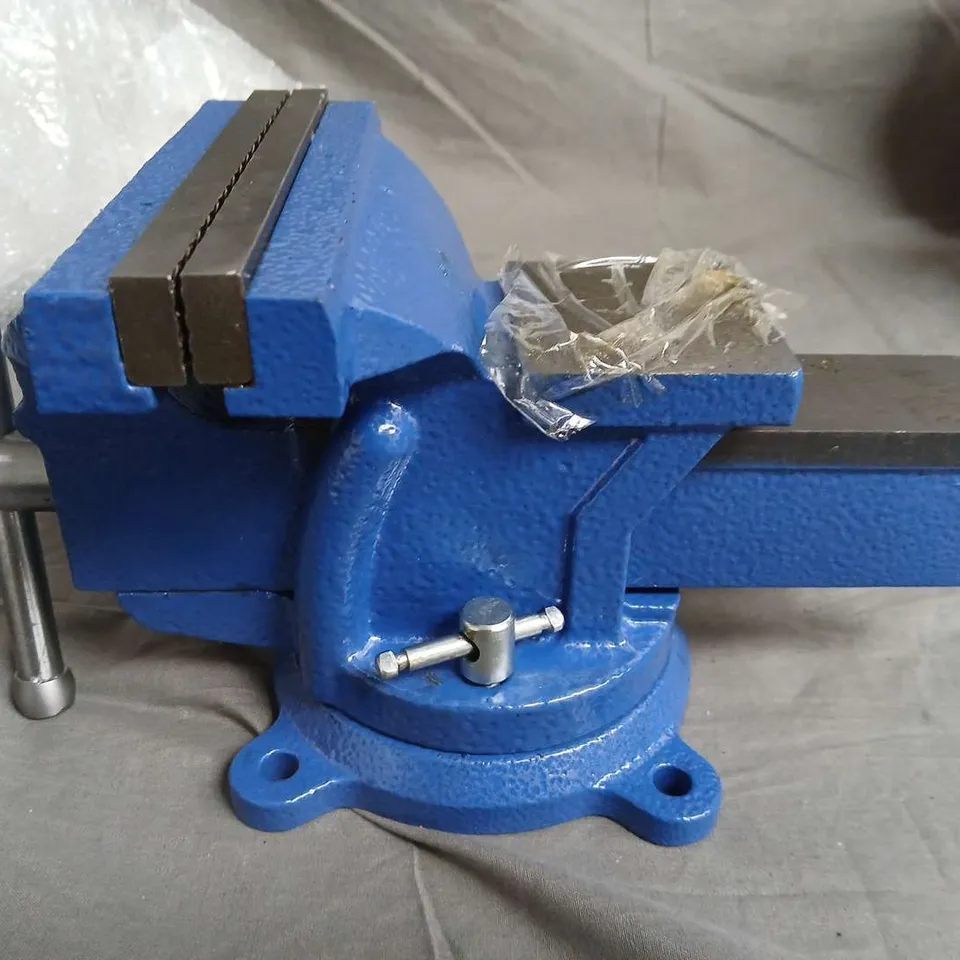 TABLE TOP VISE 