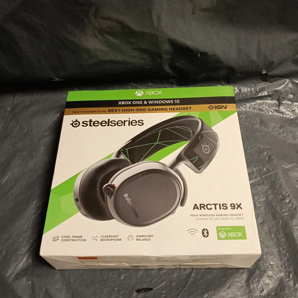 STEELSERIES ARCTIS 9X WIRELESS GAMING HEADSET – XBOX VERSION (BOXED)