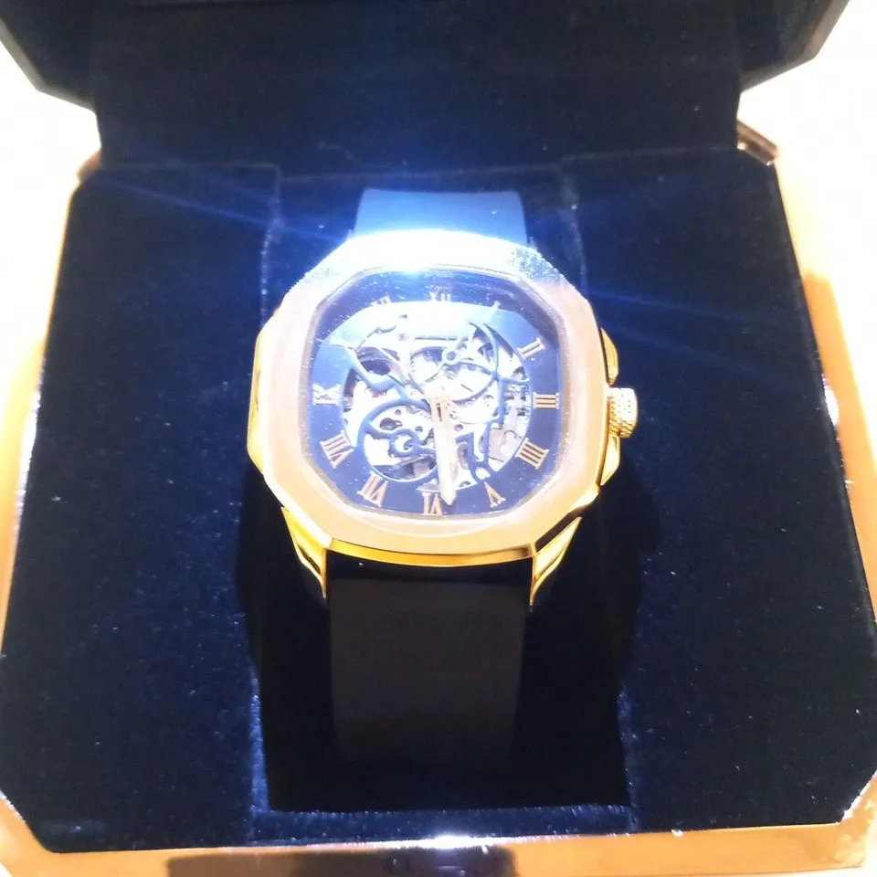 BOXED ZANATI LONDON WRIST WATCH