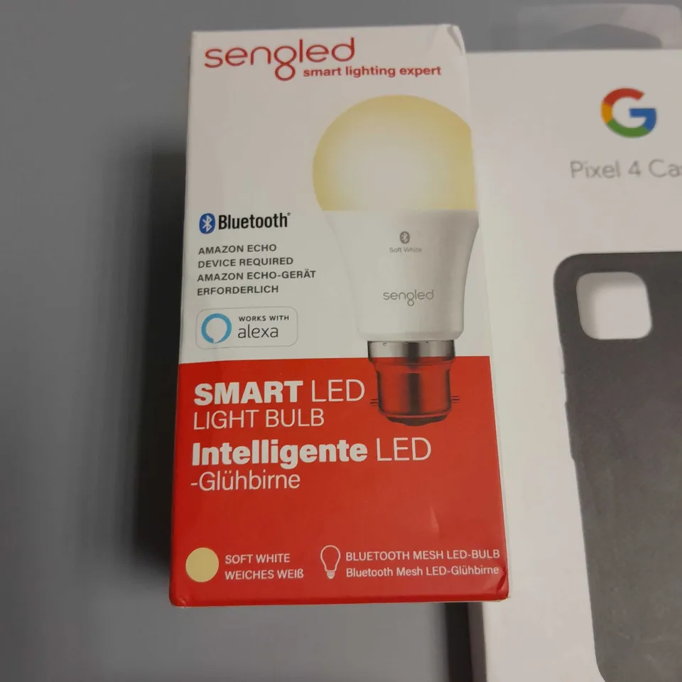 LOT OF 7 ASSORTED TECH ITEMS TO INCLUDE SMART LED LIGHT BULBS, PLT HEADSET AND PIXEL 4 CASE