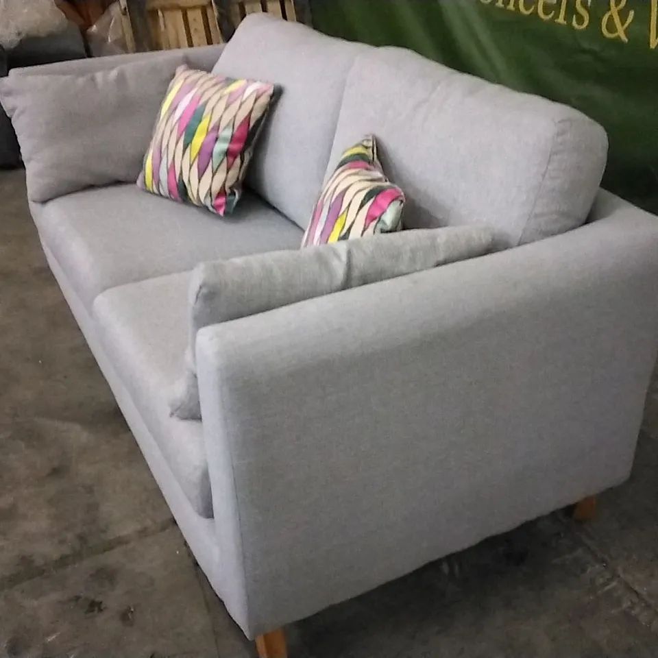 QUALITY DESIGNER LIGHT GREY FABRIC WITH SCATTERBACK CUSHIONS
