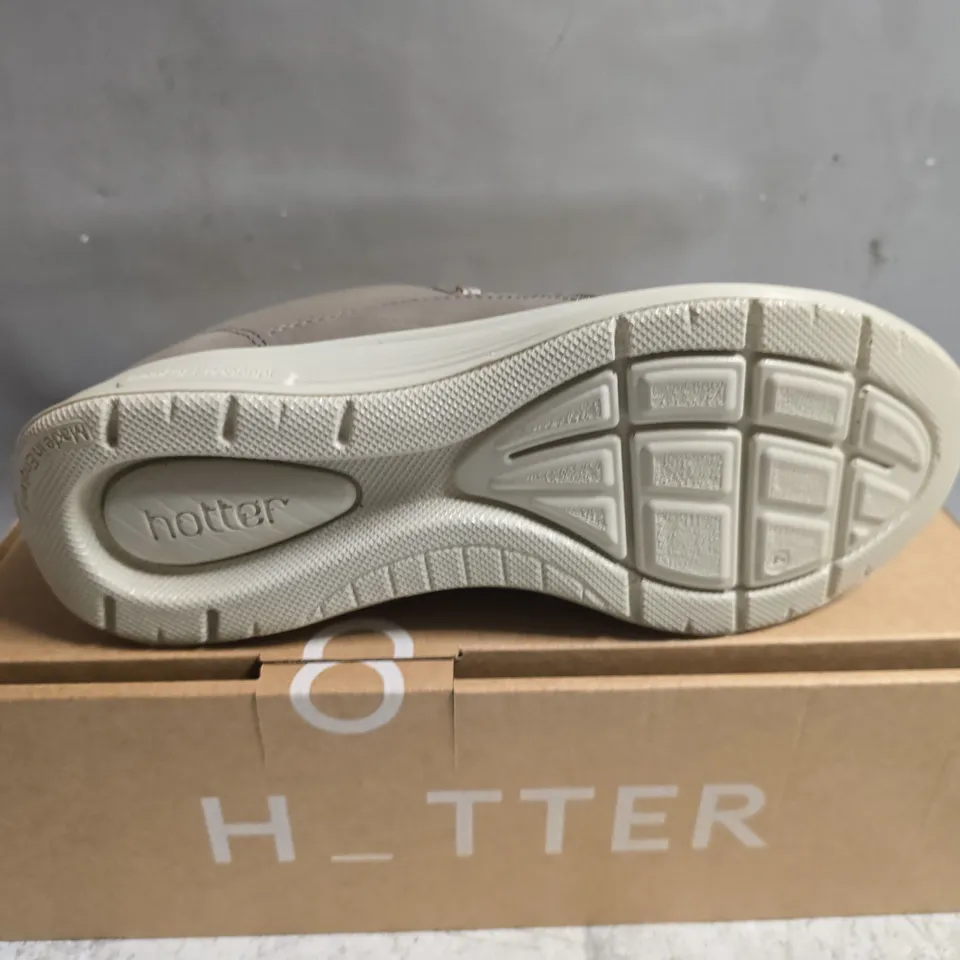 BOXED PAIR OF HOTTER DASH SHOES IN MINK - UK 4