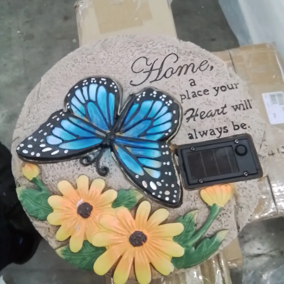 HOME2GARDEN SOLAR LED BUTTERFLY STEPPING STONE