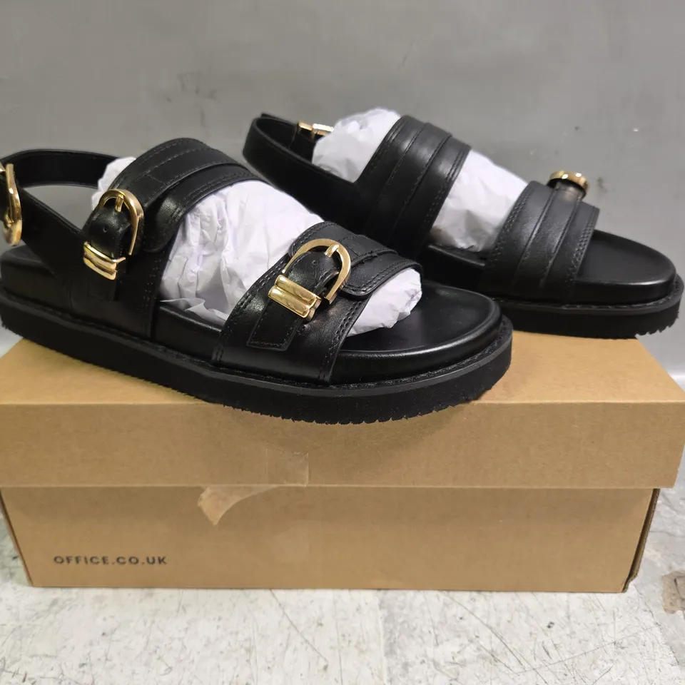 BOXED PAIR OF OFFICE OPEN TOE SANDALS IN BLACK SIZE EU 39