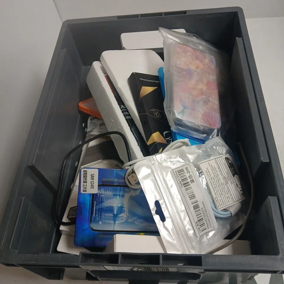 TOTE OF APPROXIMATELY 15 ASSORTED TECH ITEMS TO INCLUDE: SONNICS HARD DRIVE 