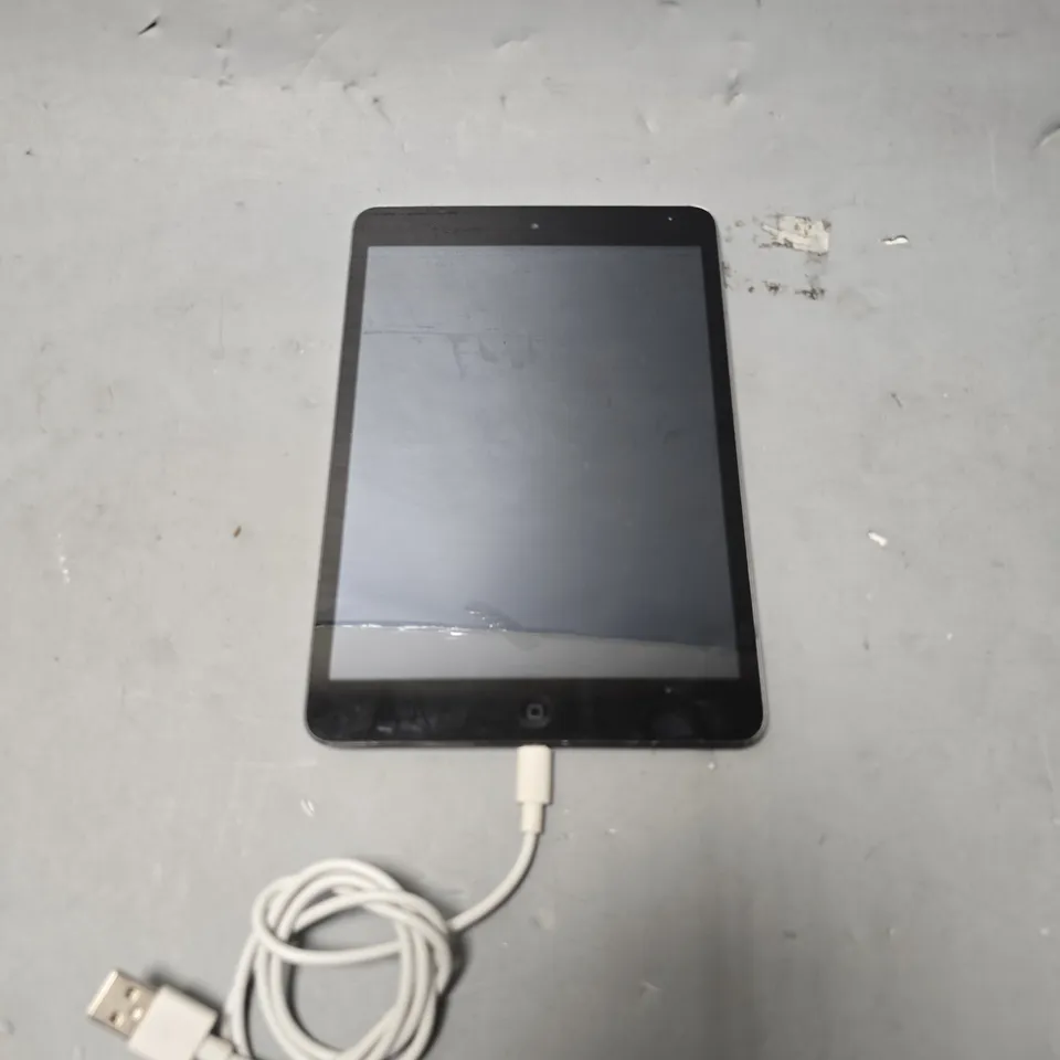 APPLE IPAD A1432 