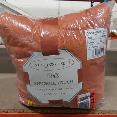 BAGGED SNUGGLE TOUCH SUPERSOFT FLEECE THROW